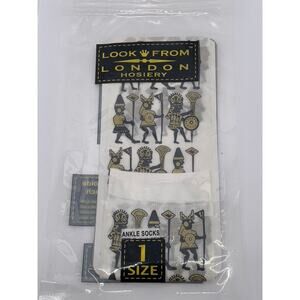 LOOK FROM LONDON HOISERY Women's White Egyptian Print Pull-On Ankle Socks SZ OS